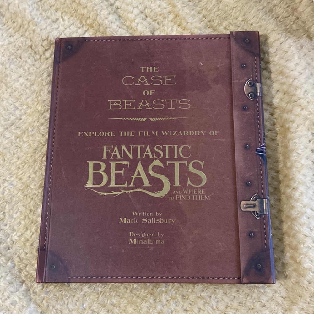 NWOT The Case Of Beasts Book (Harry Potter Fantastic Beasts)